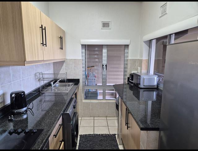 2 BEDROOM APARTMENT FOR SALE IN SHAKAS ROCK